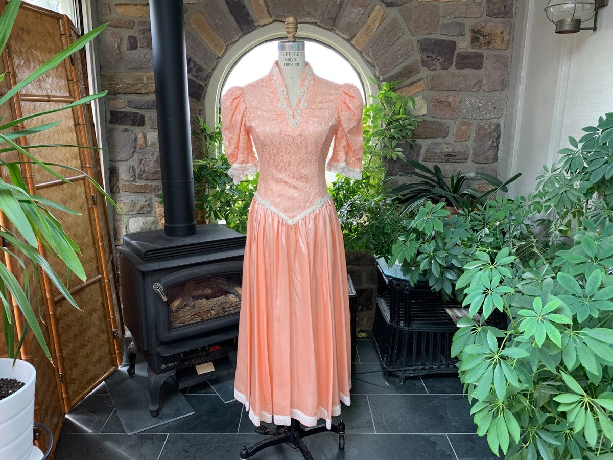 Vintage 1980s Peach and Ivory Satin and Lace Formal Dress Bridesmaid Dress | eBay Vintage 1980s Peach and Ivory Satin and Lace Formal Dress Bridesmaid Dress | eBay