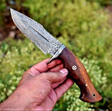 Custom Hand Made Forged Damascus Steel Hunting Tracker Knife 2171