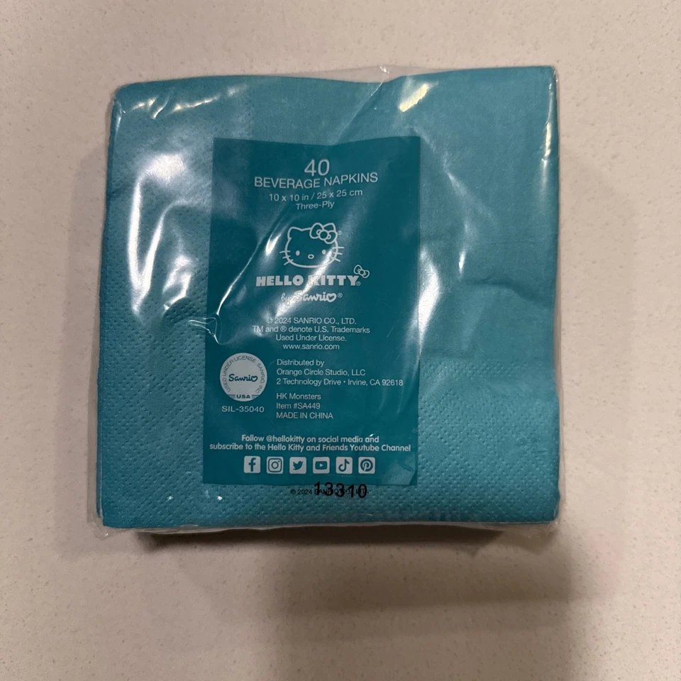 Servilleta de papel para bebidas Sanrio Hello Kitty Halloween paquete de 40 (120) 10"x10" 3 capas Foto 3 de 4