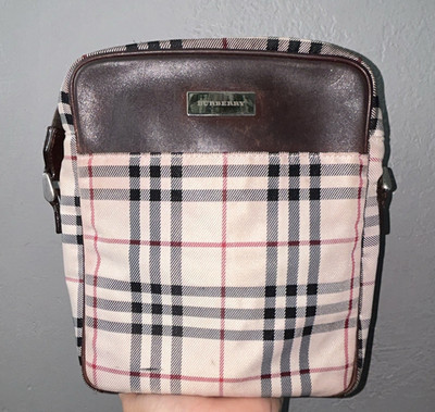 Burberry Classic Plaid Crossbody Bag Beige/Brown Zip Closure Adjustable Strap