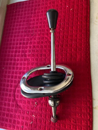 MGB 62-67 MGB/GT 65-67 Overdrive shifter assembly - Picture 2 of 4