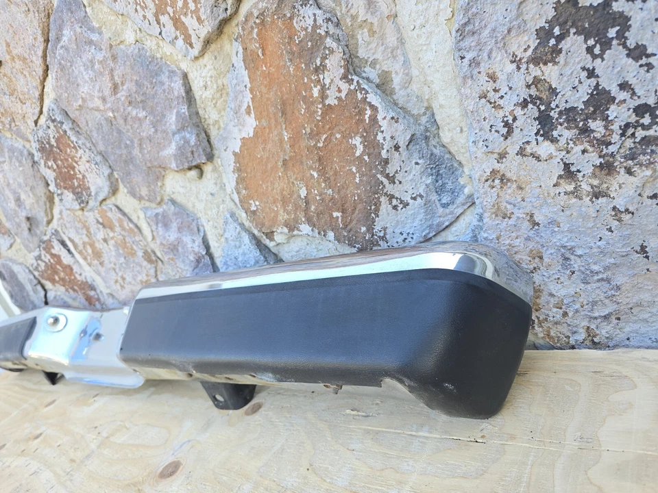 Parachoques trasero Ford Bronco 2 II 1983-1990 montaje cromado OEM V16 Foto 4 de 4