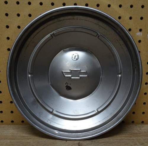 1968-70 Chevy Nova Chevelle Camaro C10 Truck COPO 10.5 DOG DISH HUB CAP GM OEM - Picture 2 of 4