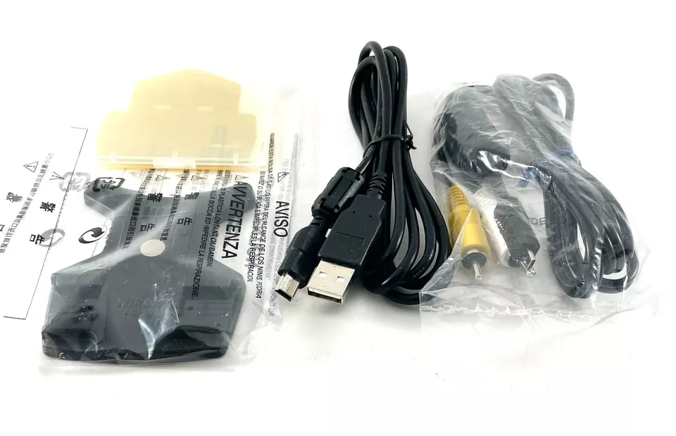 NOS NIKON AS-19 Flash Stand, Gel Filter, EG-CP14, and UC-E4 cables - Image 2 of 4