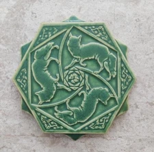 RARE Pewabic medieval FOX 12-point star tile 8" green excellent condition