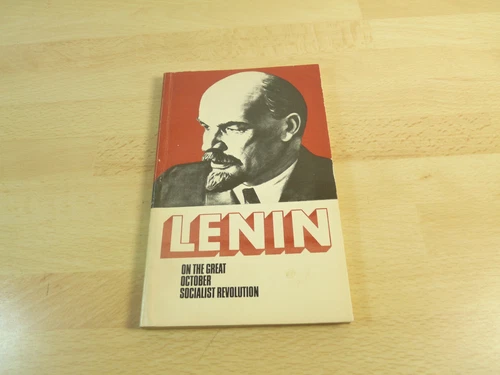 Lenin - On the great October Socialist Revolution / Englisches Buch