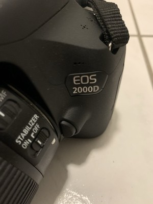 Canon EOS 2000D mit Zubehörpaket Objektiv EF S 18/135 (nicht Standard) + Tasche