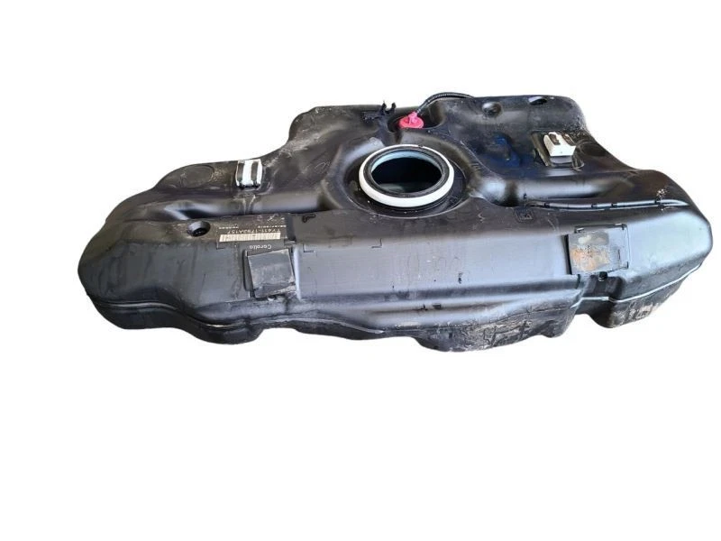 Tanque de combustible Canada Market tracción delantera compatible con 09-14 MATRIX 588475 Foto 4 de 4