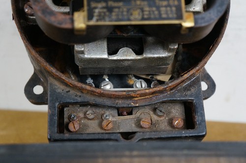 Antique Westinghouse Electric & Mfg Co Kilo Watthour Meter Sculpture On Stand - Picture 12 of 12