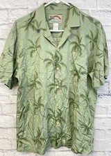 Paradise Found Hawaiian shirt men medium button up Palm Tree Rayon green rayon