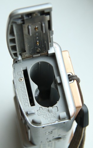 Canon PowerShot A400 3.2MP Compact Digital Camera Silver Bronze DISPLAY BROKEN - Picture 13 of 14