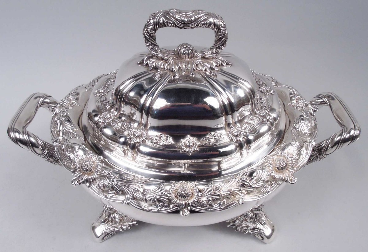 Tiffany Chrysanthemum Soup Tureen 5712 Centerpiece American