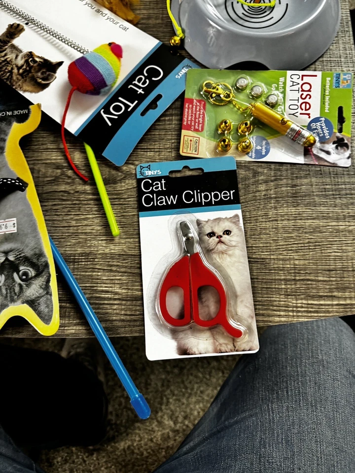 Van Ness Pets Extra Small Open Cat Litter Box Starter Kit Toys, Nail Trimmer - Image 3 of 4