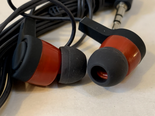 AMERICAN AIRLINES ECONOMY CLASS HEADPHONES - UNUSED - Picture 3 of 7