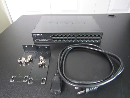 Netgear 24-Port Gigabit Ethernet Unmanaged Switch GS324 - Picture 6 of 7
