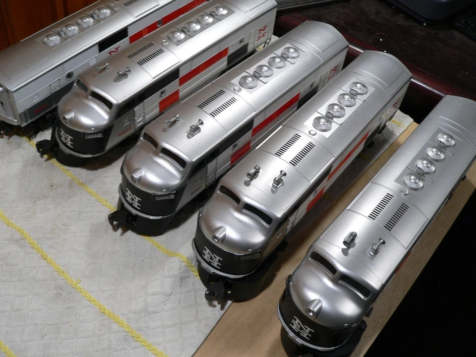 Lionel O F3 A ABA A New Haven f3 5 UNITS 2 POWERED 3 NONPOW. START YOUR OWN YARD - Image 2 of 4