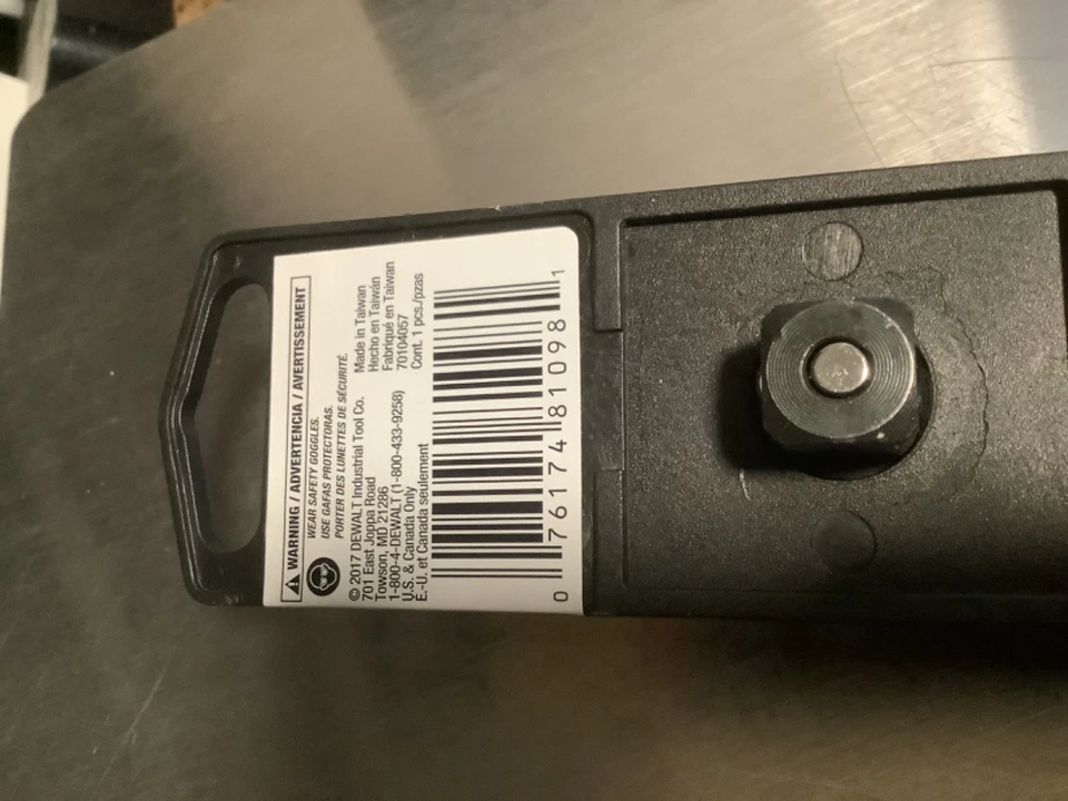 DeWALT DWMT81098 1/2” Drive 72 Tooth Quick Release Ratchet - Image 3 of 4