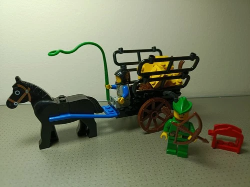 LEGO Castle Forestmen 1974 Smuggler's Hayride. Excellent Condition.