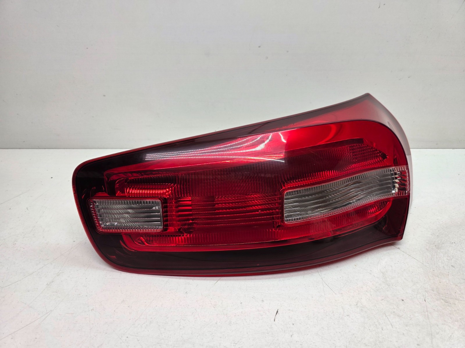 Citroen C4 Rear Light 2013-2016 Picasso Outer Wing Tail Lamp Lens Drivers Side