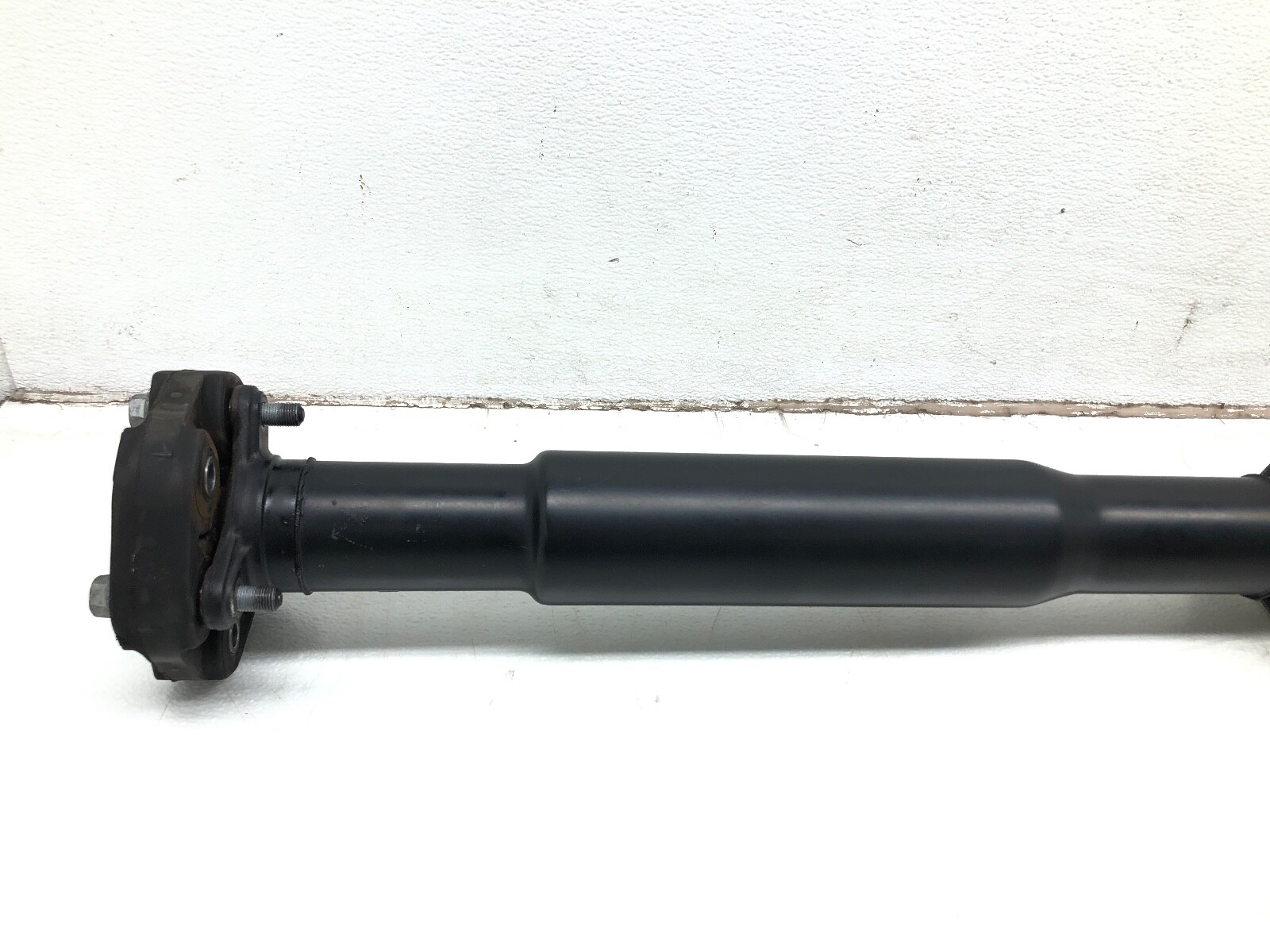 2014-2017 MASERATI QUATTROPORTE AWD REAR PROPELLER DRIVESHAFT OEM.