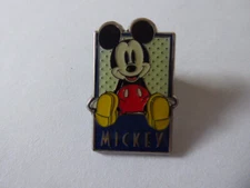 Disney Trading Pin 133163     Mickey sitting - Monogram international