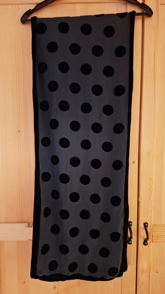 Cocon Commerz Privatsachen extravaganter Schal Tuch Seidensamt Dots Schwarz Grau - Bild 2 von 4