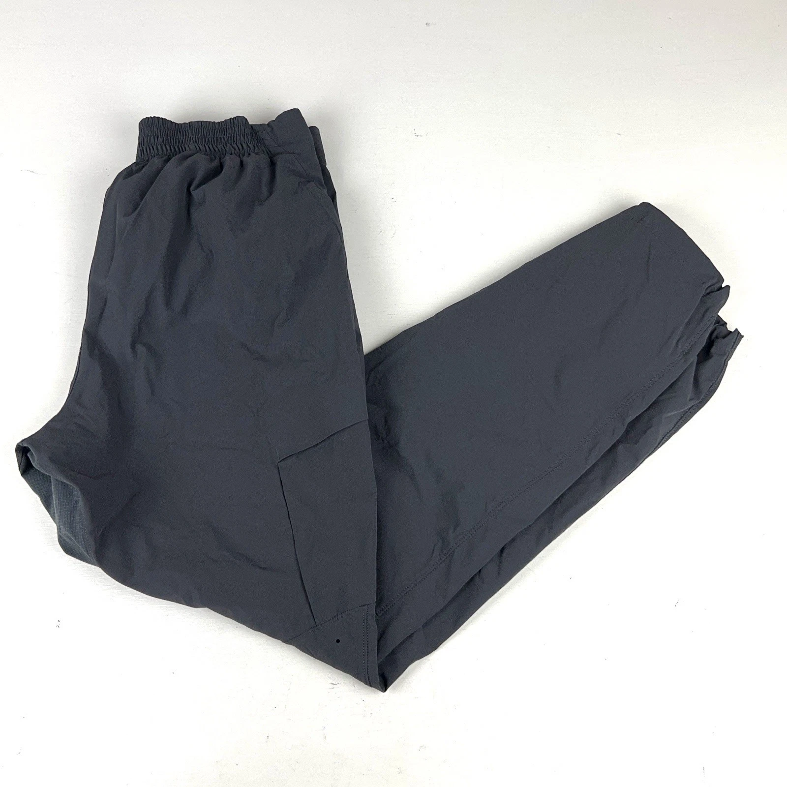 Lululemon Outdoor Training Pants 29” Snap Pocket Men’s Sz 30 Gray Vented Belted