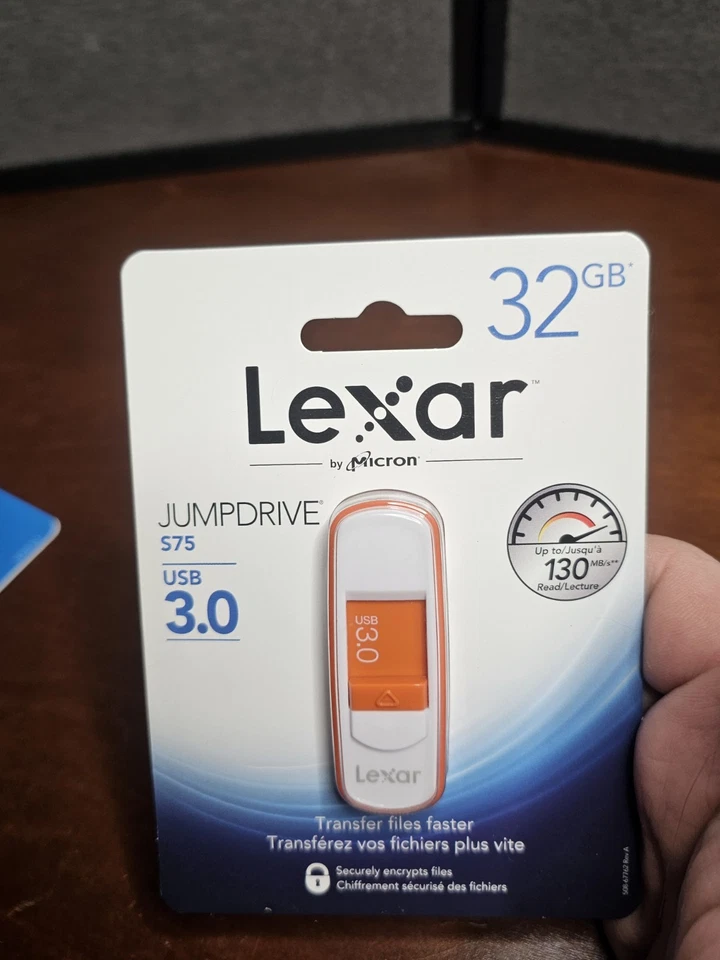 NIP Lexar Jumpdrives Four USB2.0 16GB One USB3.0 32GB One USBHighSpeed 16GB - Image 4 of 4