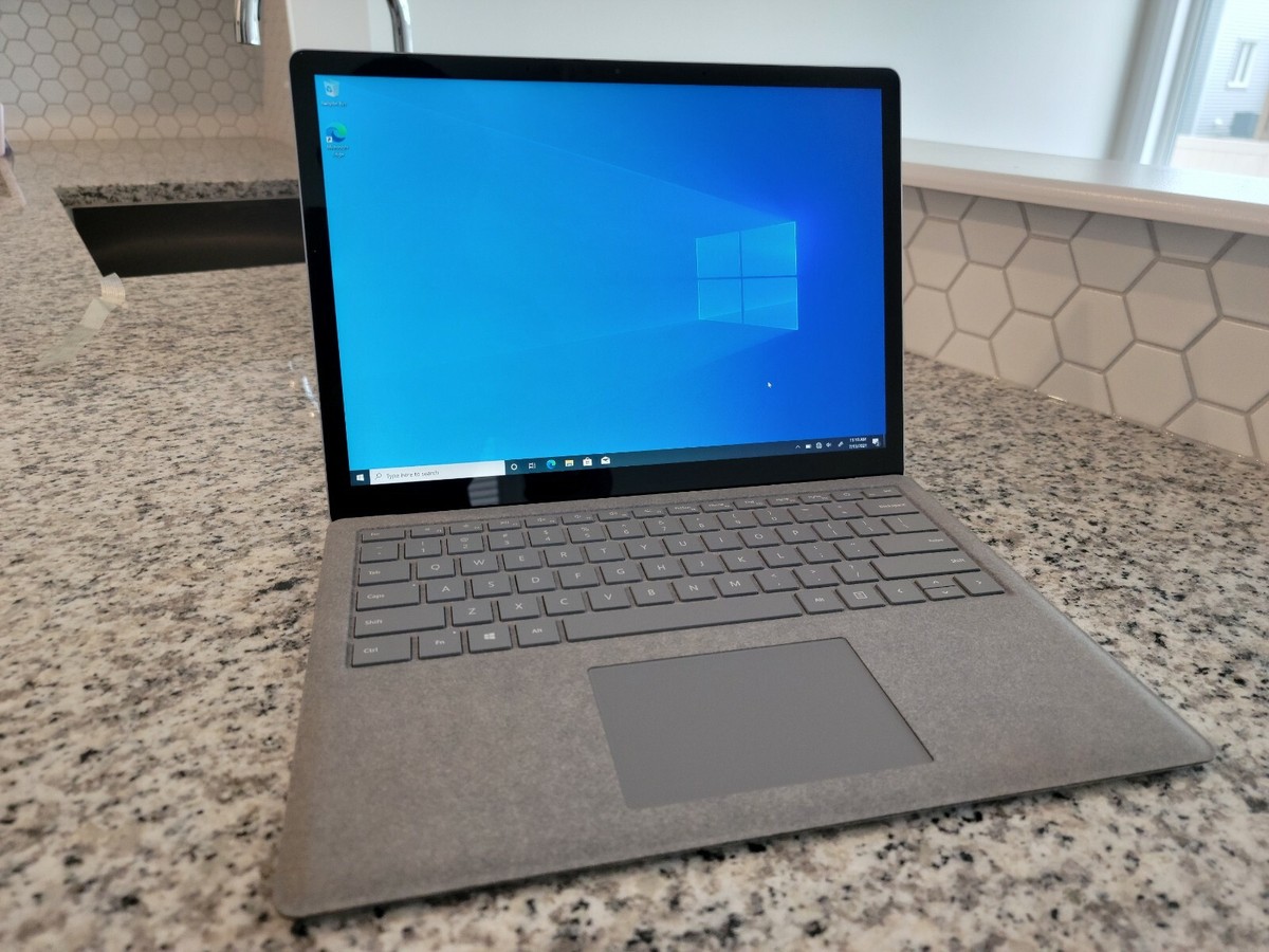 Microsoft Surface Laptop 2 -Touchscreen - Intel i5 8th Gen, 8gb