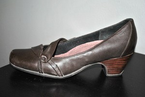 clarks sugar plum pumps