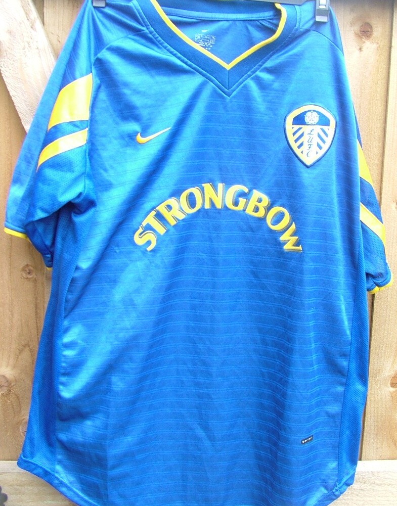 Leeds United Nike 2001-2003 Strongbow Short Sleeve Away