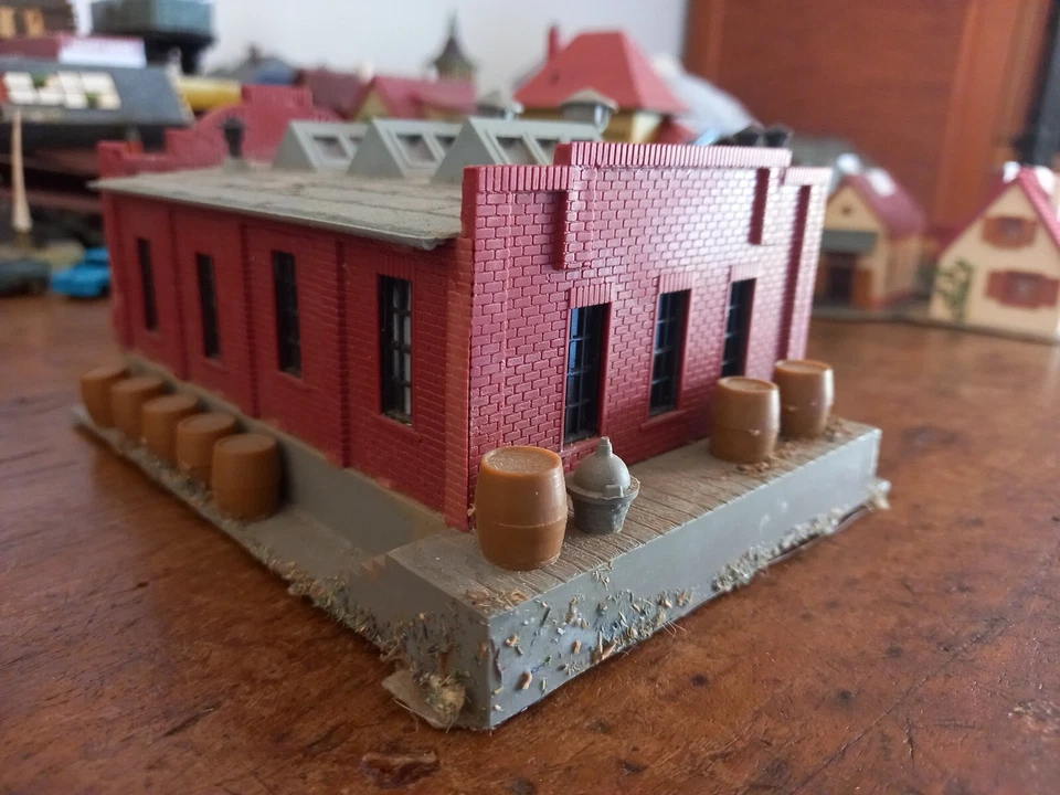 Pola Ditta Stabilimento e/o Magazzino Merci Stazione da Plastico Rivarossi Lima - Immagine 4 di 4