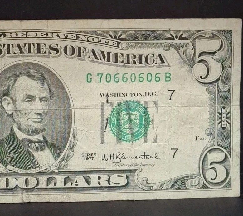 1977 TRINARY $5  Five Dollar Bill Rare Federal Reserve Note Old Bill Circulated - Image 3 of 4