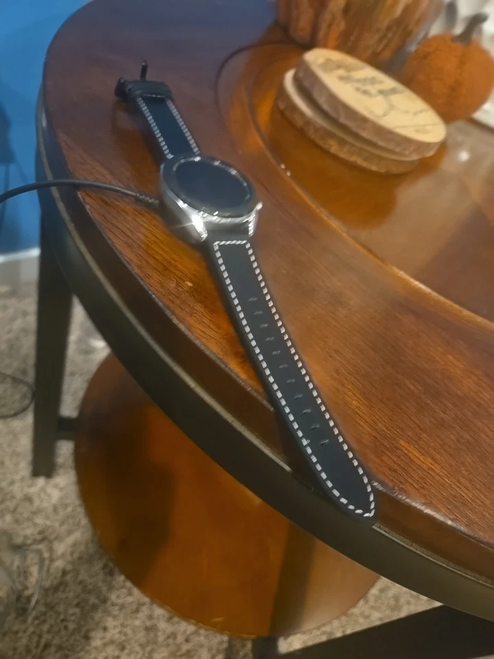 Samsung Galaxy Smartwatch 3 Black Leather Strap Silver charging cord Included  - Image 3 of 4