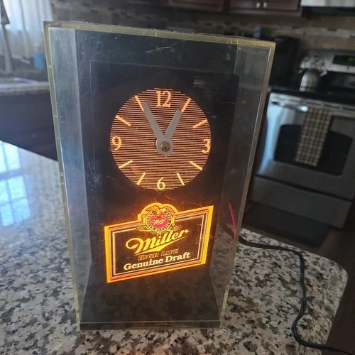 Vintage Miller High Life Genuine Draft Beer Light Up Sign Advertising Clock Nice