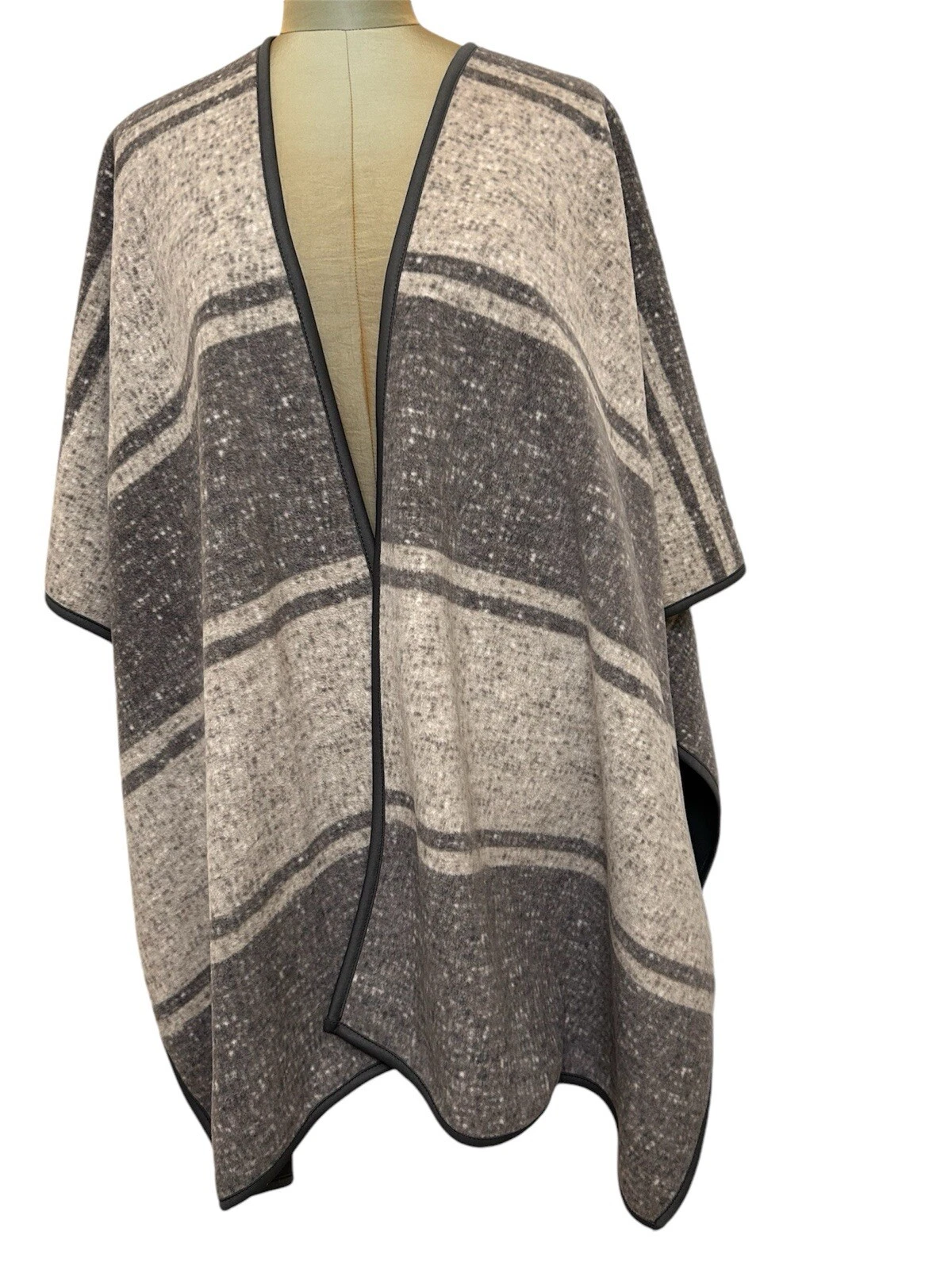 New Ike Behar Lagenlook Bohemian Poncho Wrap Wool Look Grey Tones Cozy