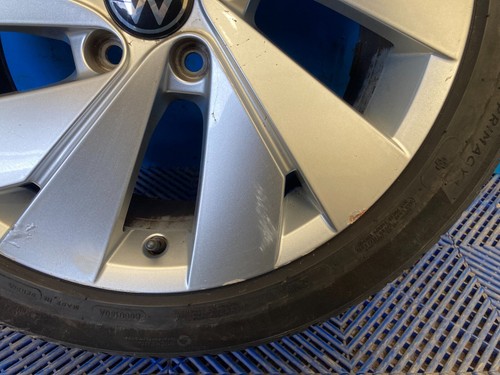 VW Golf MK8 Belmont Spare Alloy Wheel With 4.7mm Tyre 5H0601025C 7.5Jx17 E831 - Picture 5 of 9