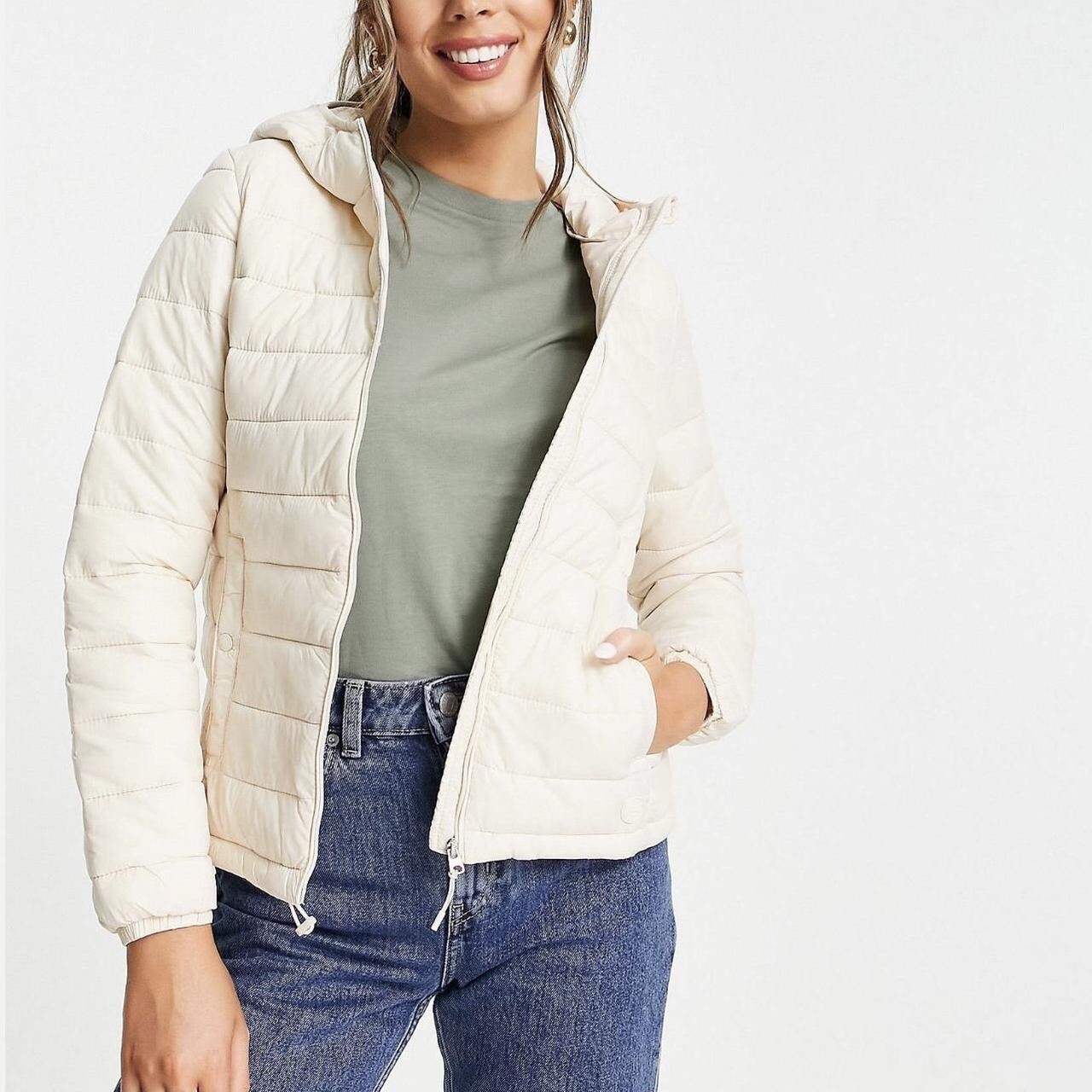 Pull & Bear Lightweight Puff Padded Hooded Jacket… - image 3