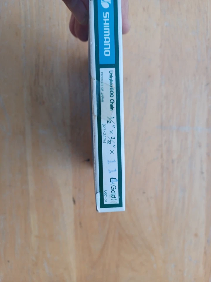 Vintage NOS NIB Shimano Uniglide 600 Bicycle Chain 1/2 X 3/32 GOLD Made In Japan - Image 2 of 4