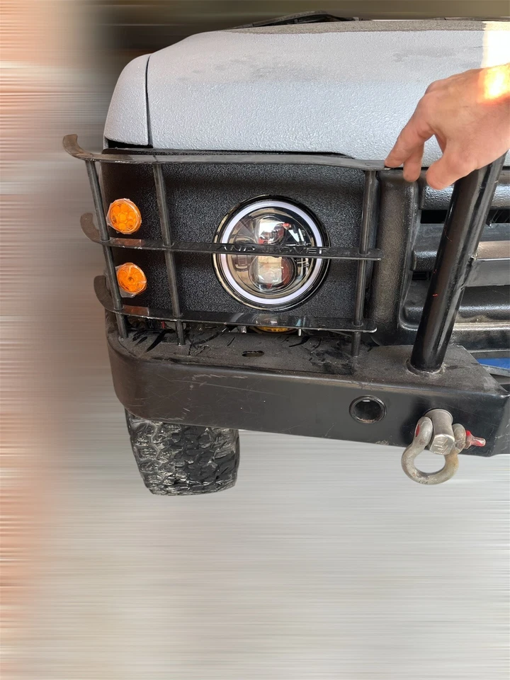 Land Rover Discovery 200 / 300 / Td5 / V8 Full Led Headlight Mask  - Immagine 4 di 4