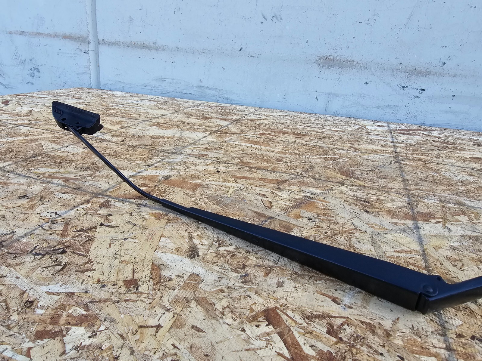 WINDSHIELD WIPER ARM OEM 36k 08-19 MASERATI GRANTURISMO M145