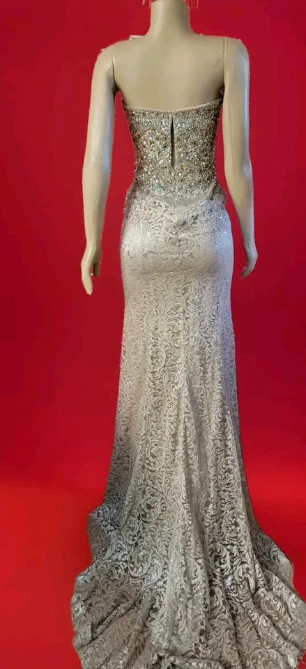 Vestido de baile para mujer Terani Couture talla 2 crema/plateado adornado con tren #C3 Foto 4 de 4