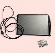 Wacom One Drawing Tablet CTL472 Small Comes With Pen Tips Wire
