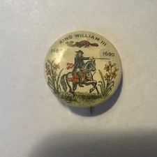 Vintage King William III  1688 - 1690 Celluloid Button Pin Pinback Advertising