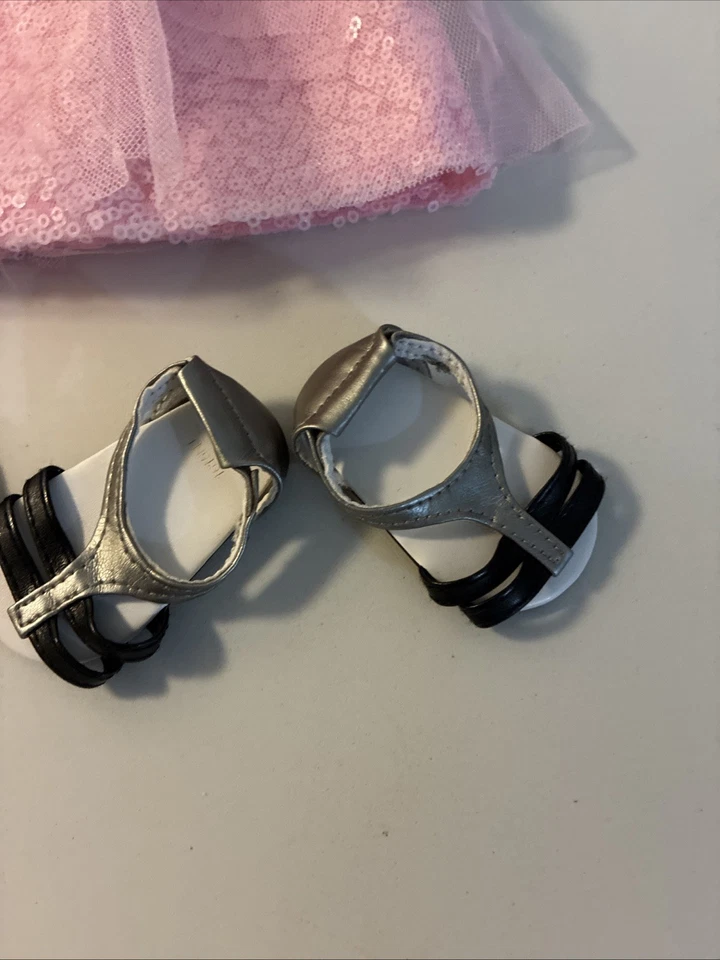 Muñeca American Girl Grace’s Opening Night Outfit, conjunto completo y Foto 3 de 4