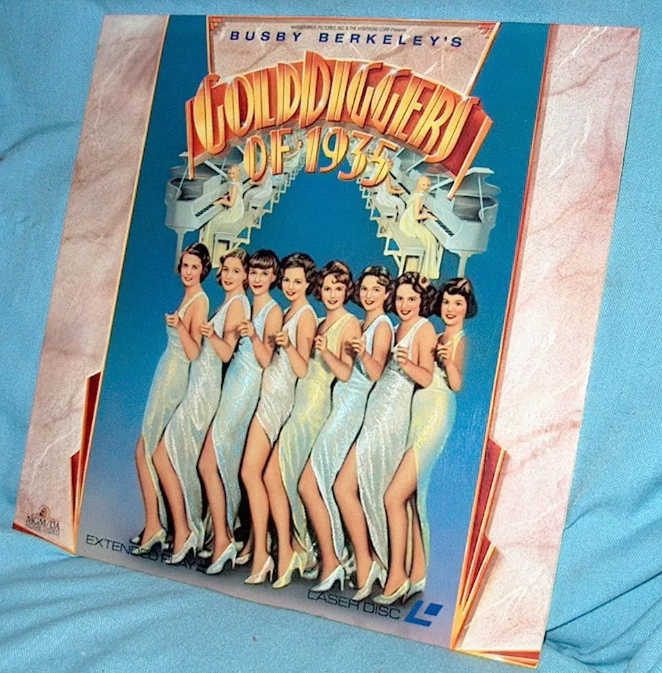 LD laserdisc GOLD DIGGERS OF 1935 DICK POWELL/ADOLPH MENJOU Busby Berkeley