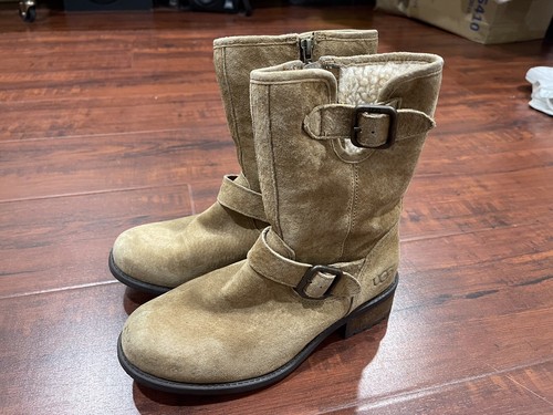 UGG Chaney Brown Boots Lined Buckles 
