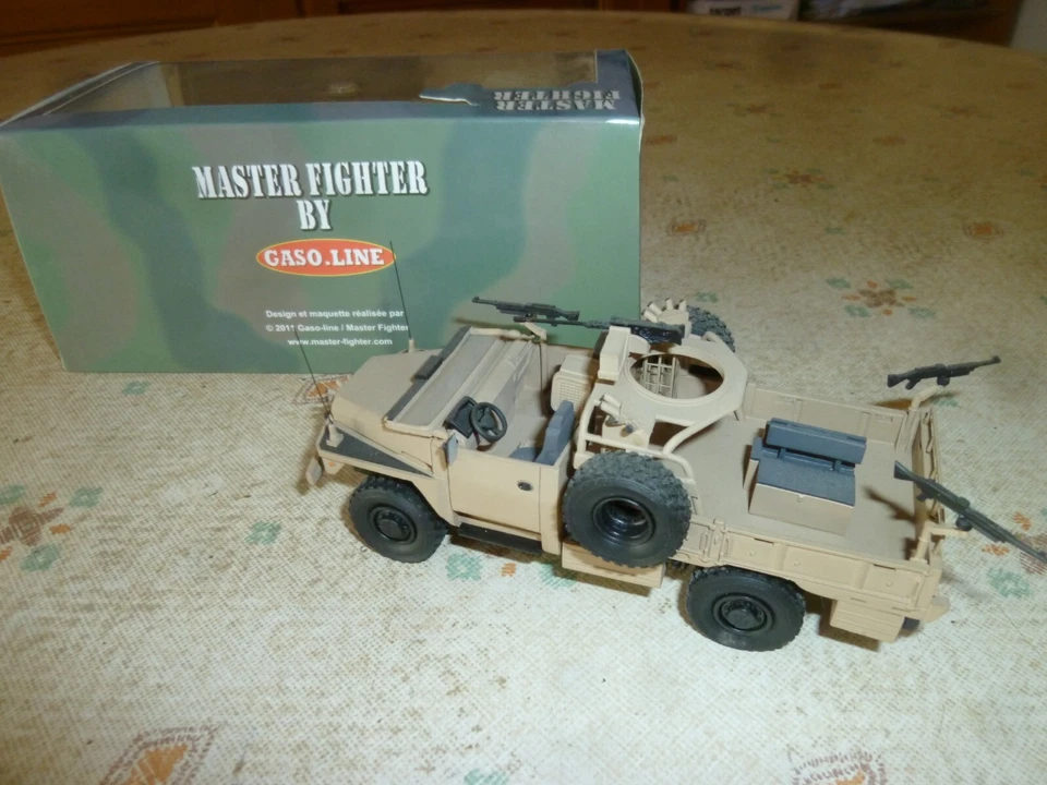 master fighter 1/48 ACMAT VLRA 2 commando , neuf ! - Photo 3/3