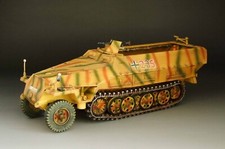 EAGLE MINIATURES WORLD WAR 2 G015 GERMAN SD. KFZ. 251 D HALF TRACK CAMO 235