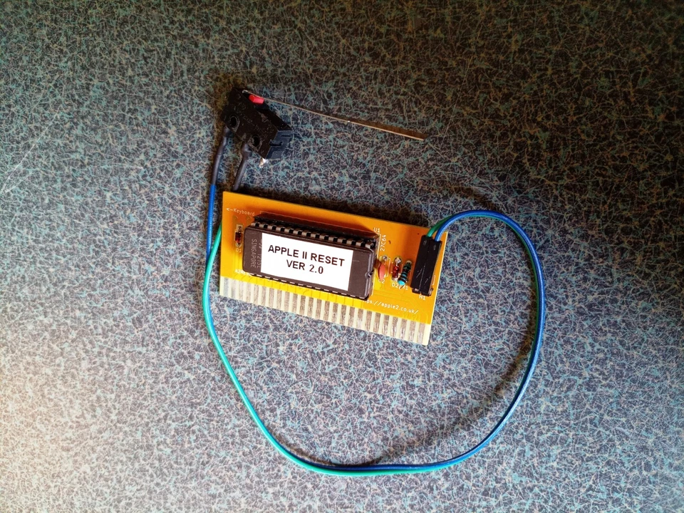 Apple II Cold RESET Card New Version 2.0 II Plus - Image 4 of 4